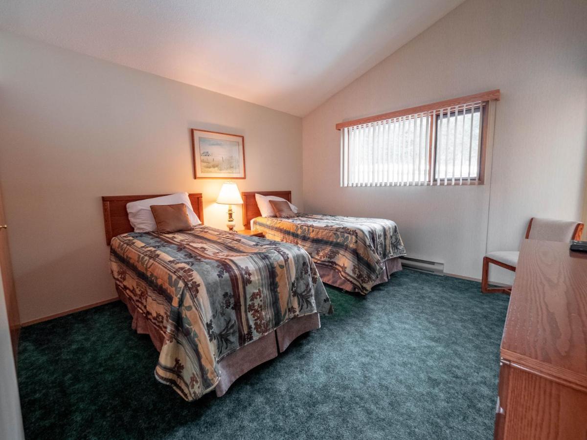 Fairmont Hot Springs Resort Esterno foto