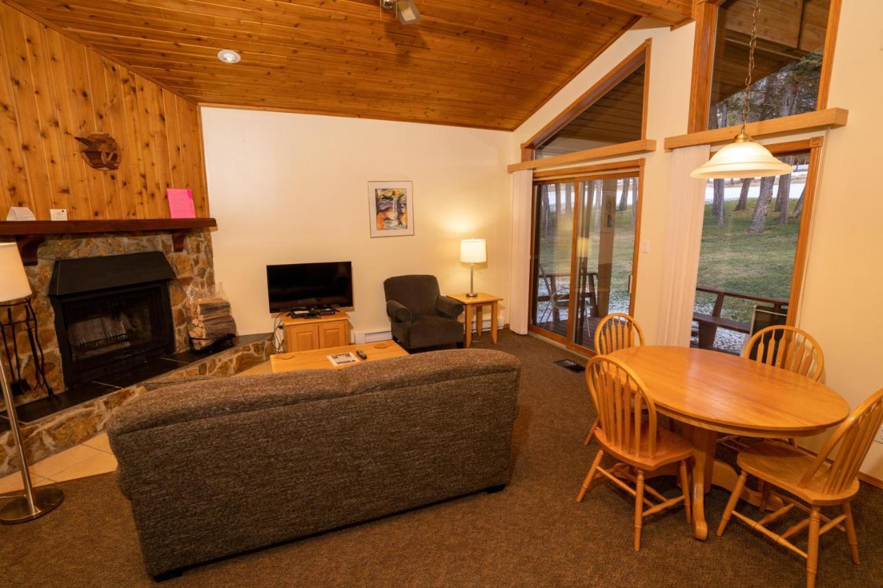 Fairmont Hot Springs Resort Esterno foto