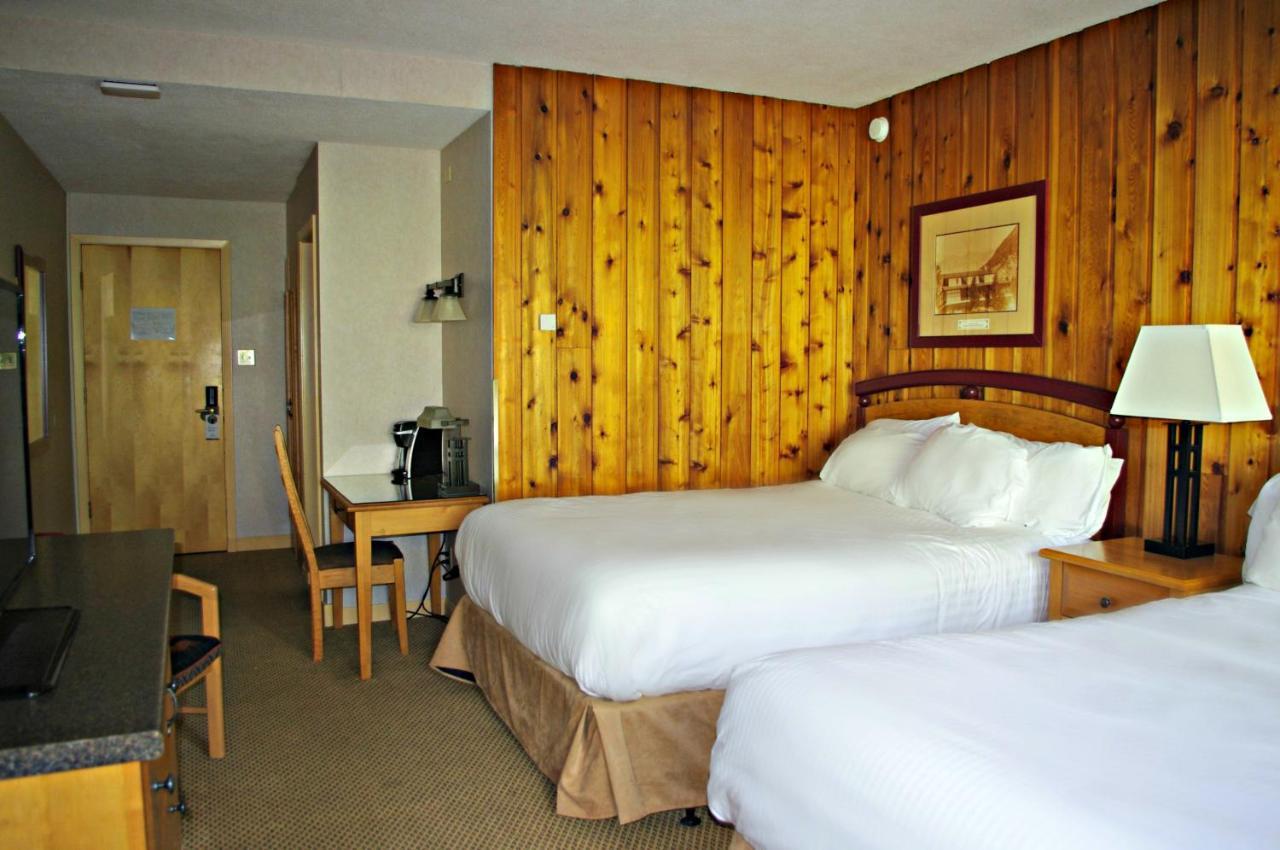 Fairmont Hot Springs Resort Esterno foto