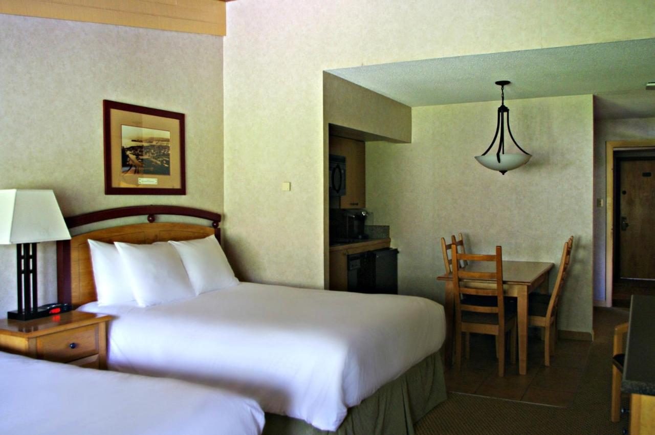 Fairmont Hot Springs Resort Esterno foto