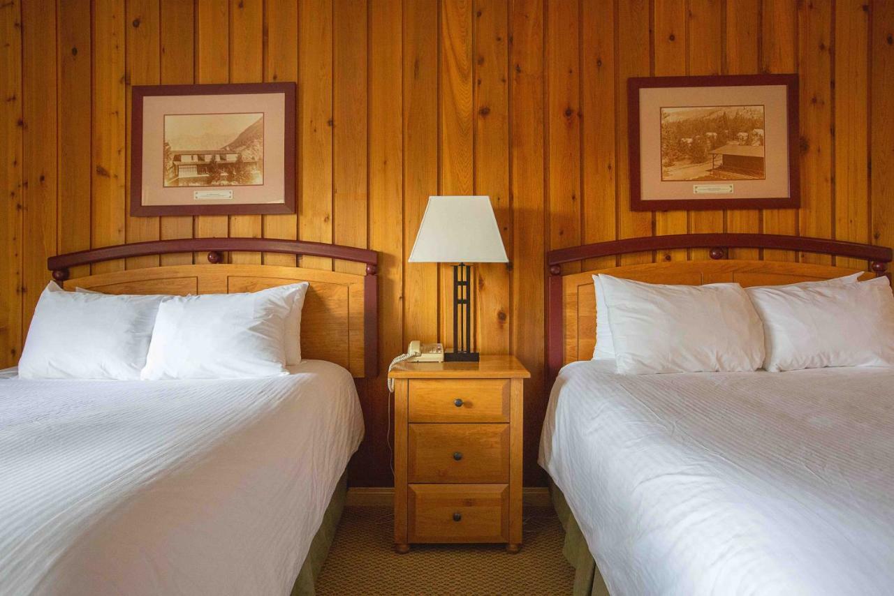 Fairmont Hot Springs Resort Esterno foto