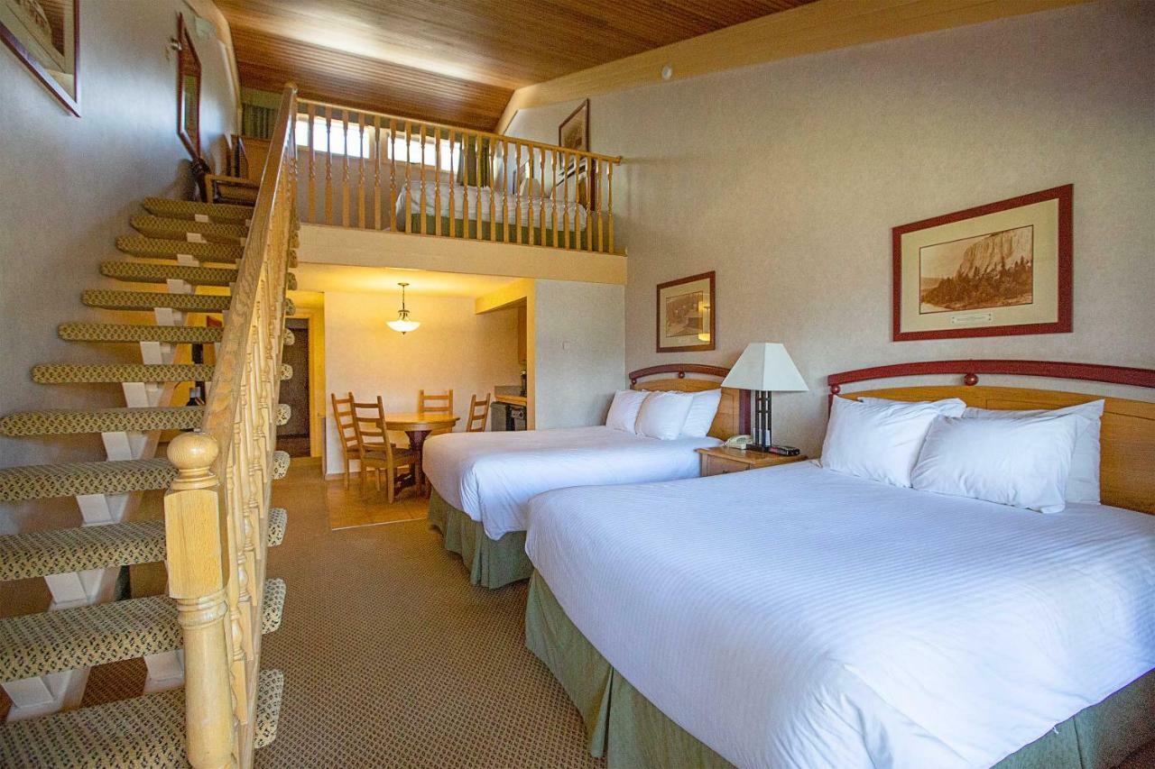 Fairmont Hot Springs Resort Esterno foto