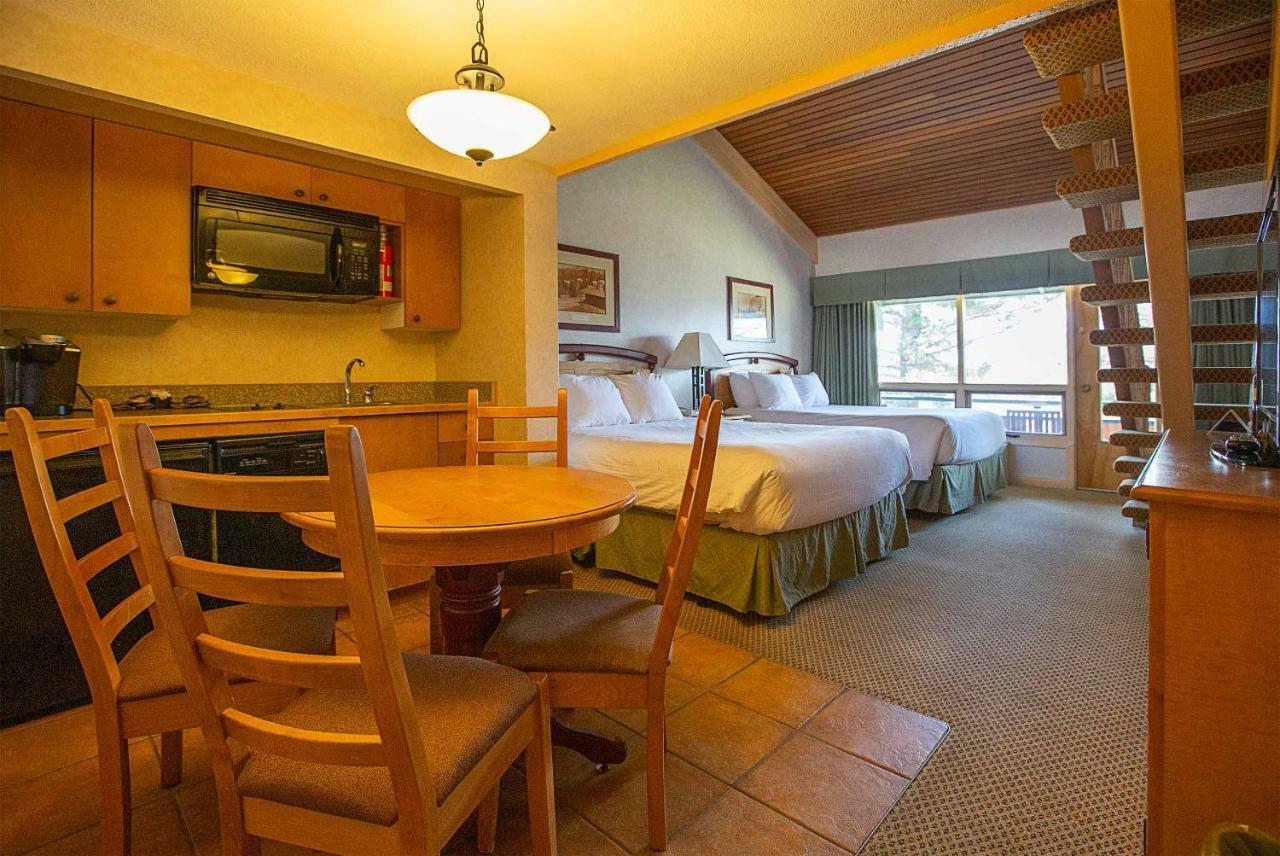 Fairmont Hot Springs Resort Esterno foto