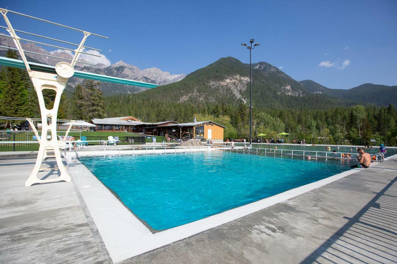 Fairmont Hot Springs Resort Esterno foto