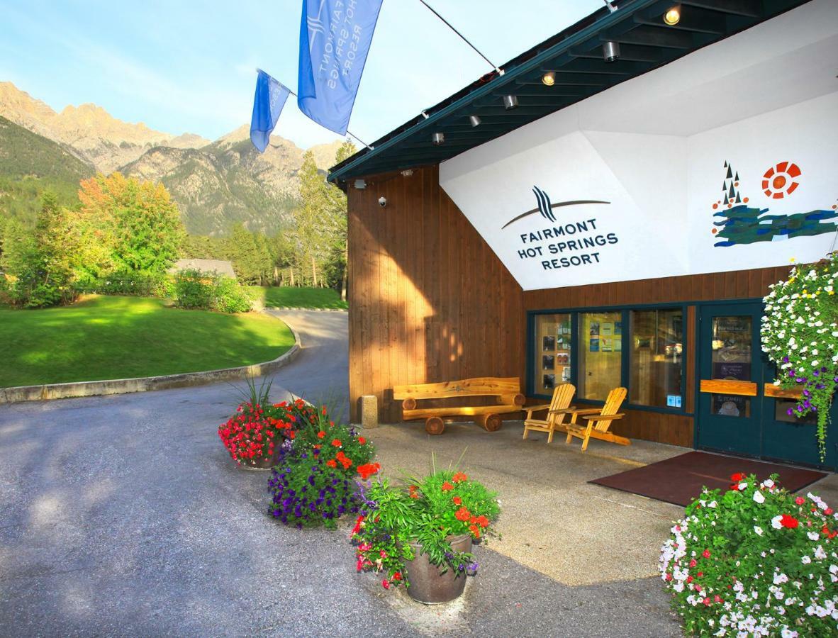Fairmont Hot Springs Resort Esterno foto